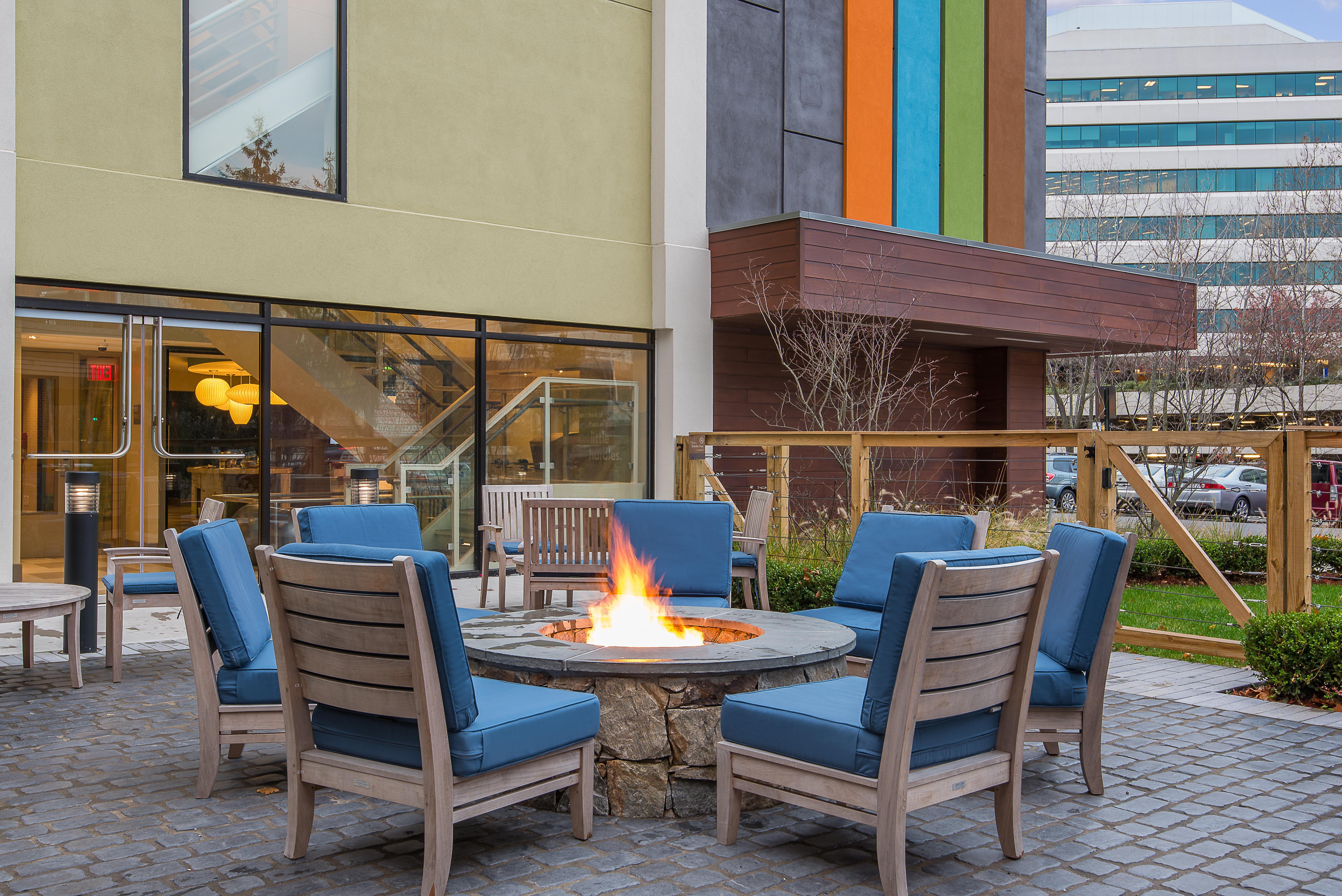 Even Hotel Norwalk By Ihg Ngoại thất bức ảnh
